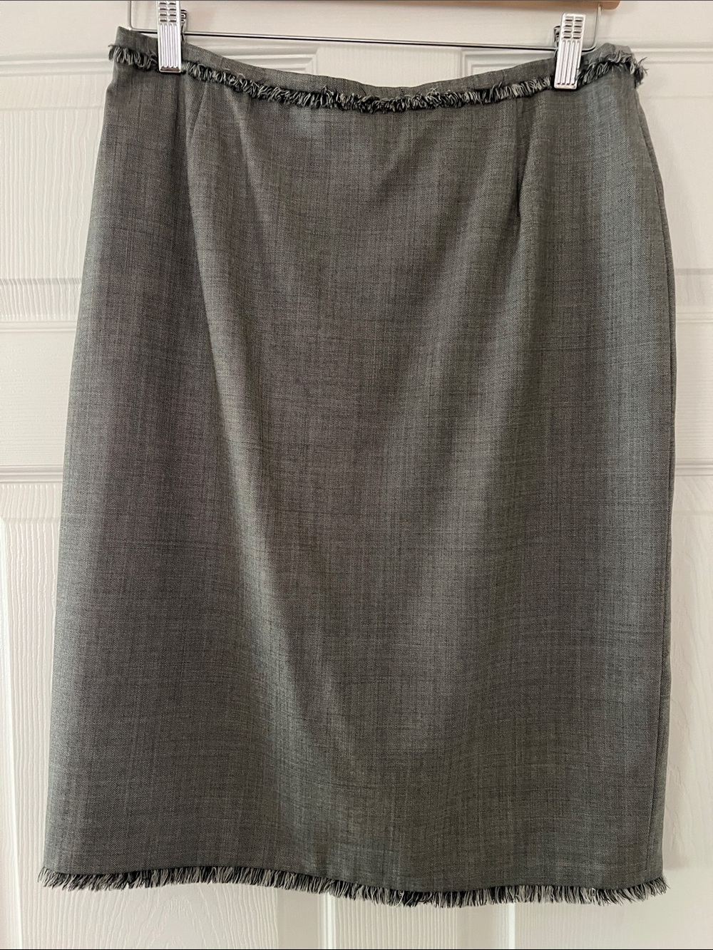 ESCADA Classic Gray Fringe Hem Pencil Skirt